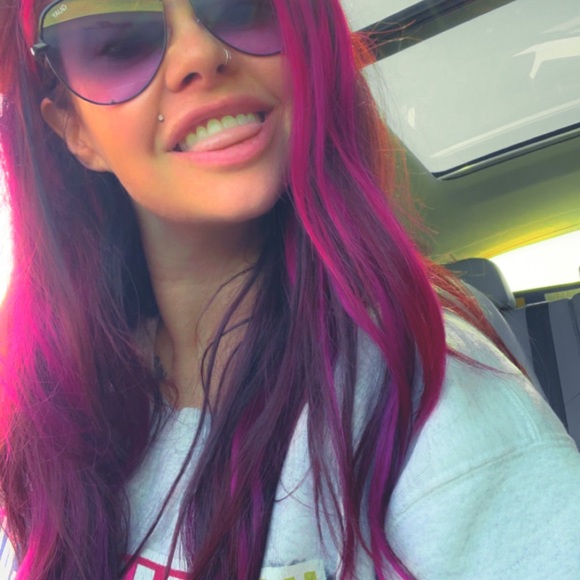 Meet your Posher, Dilley β¨ - Picture 6 of 9